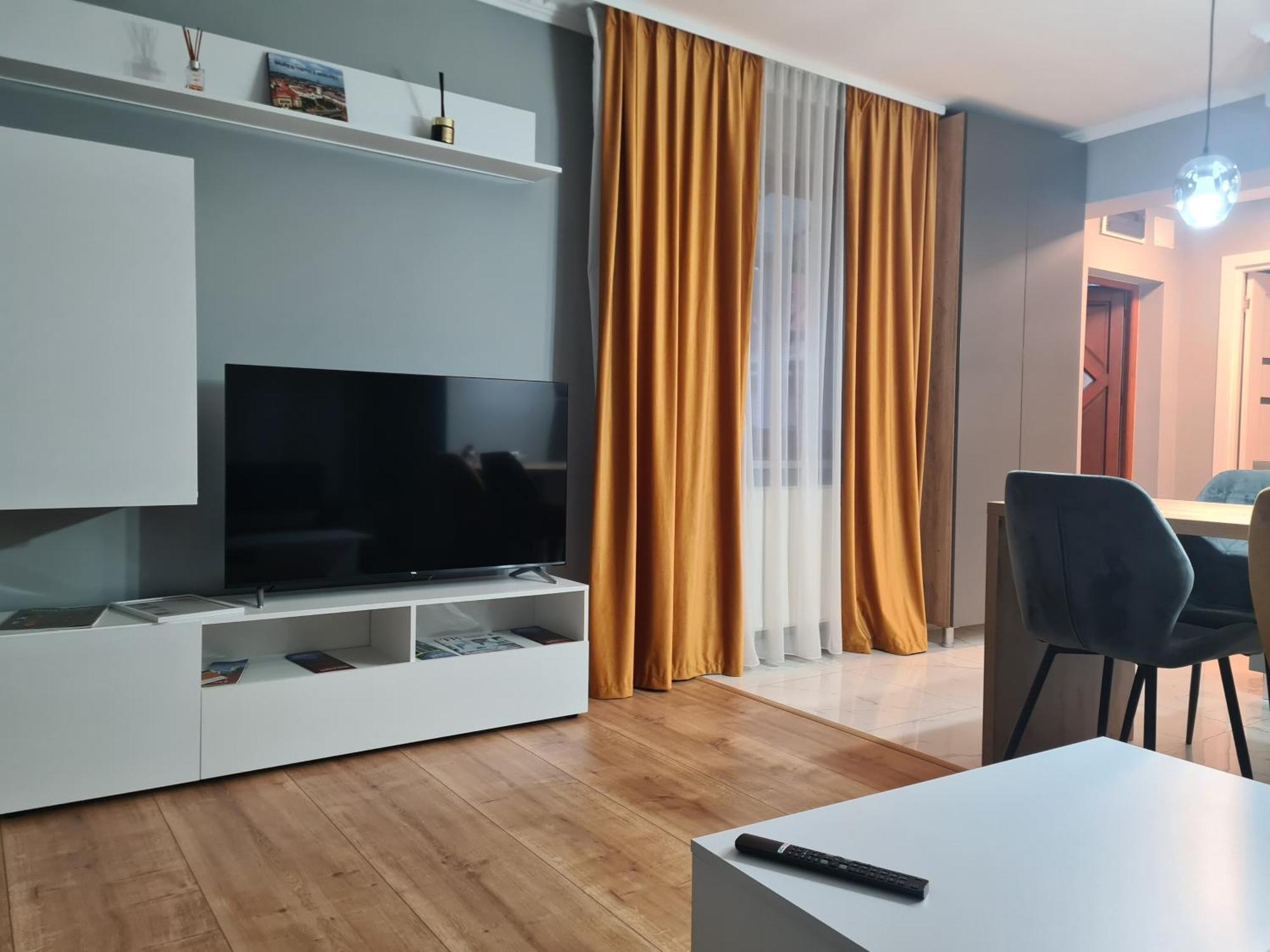 Peaceful&Central Apartment With Garden Târgu-Mureş Exterior foto